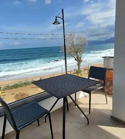 Apartment Fronte Mare