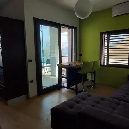 Fronte Mare Apartman *